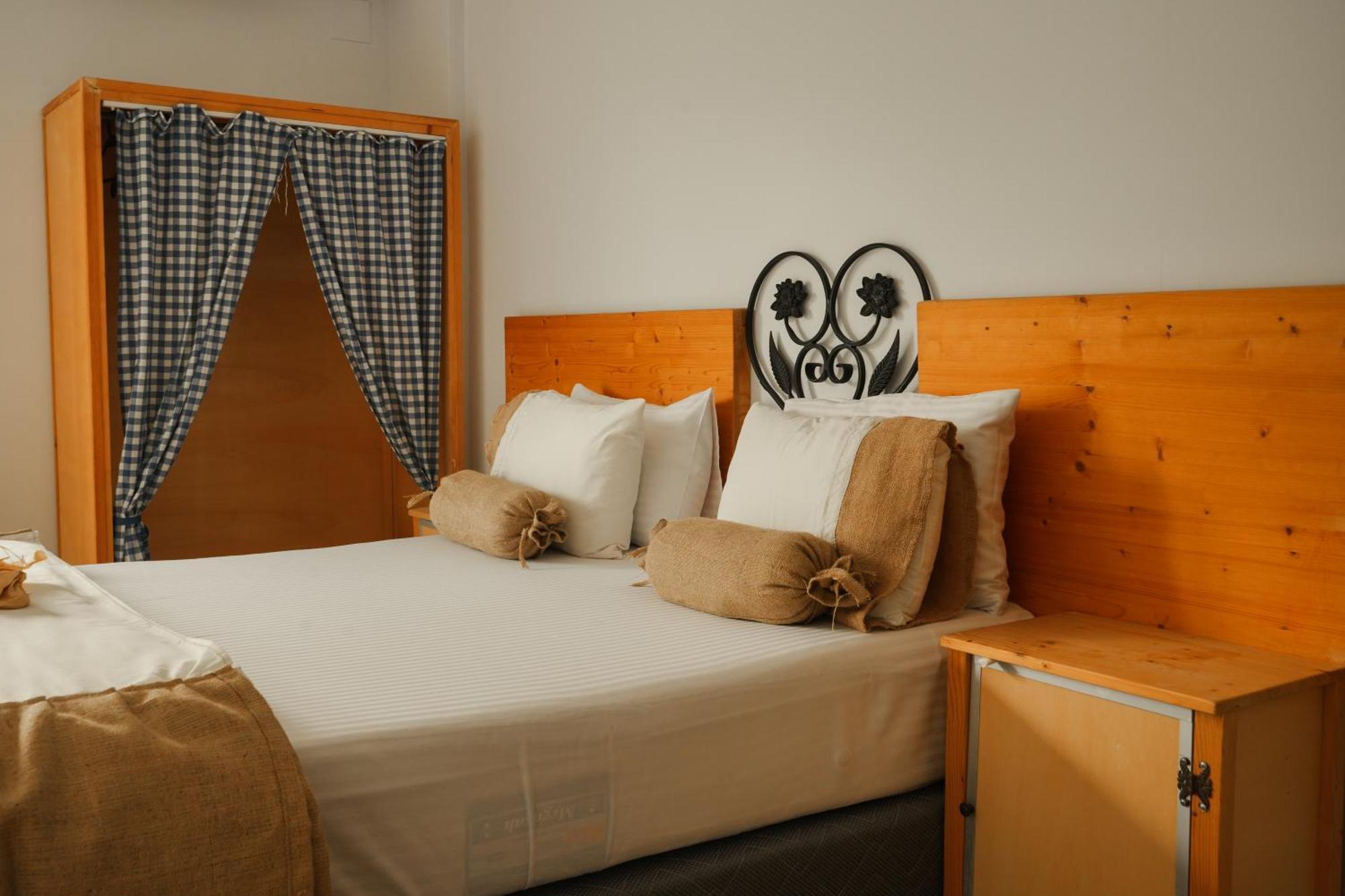 La Vida Otel อูร์ลา ภายนอก รูปภาพ