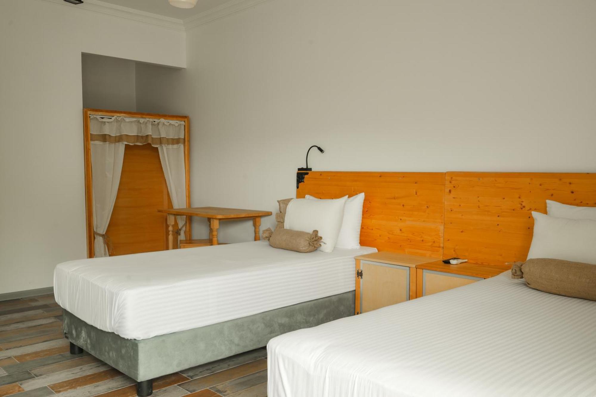 La Vida Otel อูร์ลา ภายนอก รูปภาพ