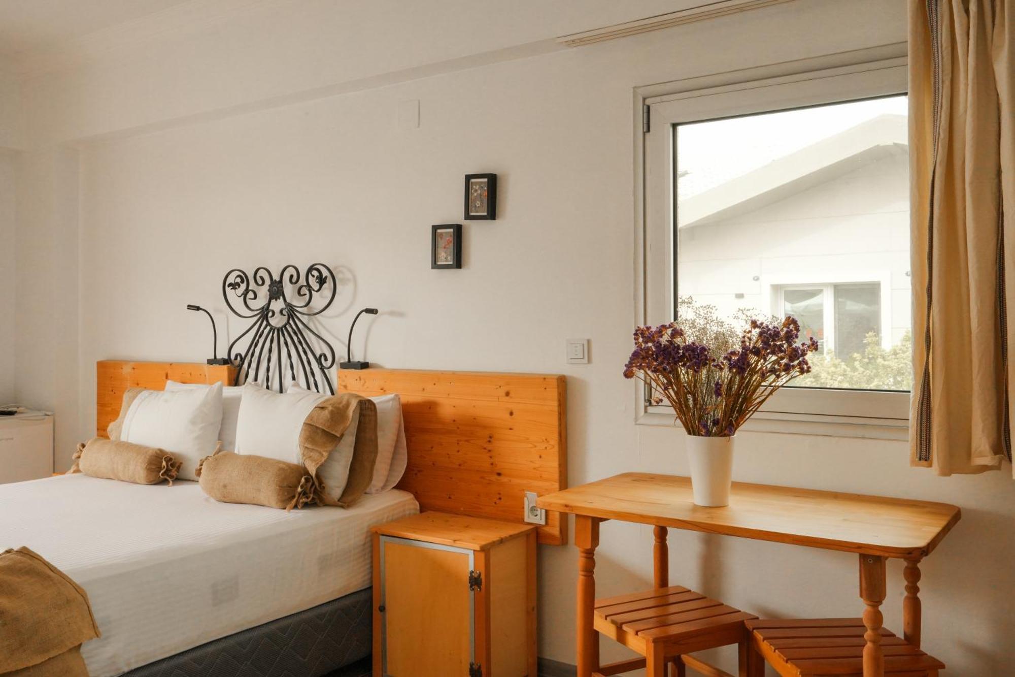 La Vida Otel อูร์ลา ภายนอก รูปภาพ