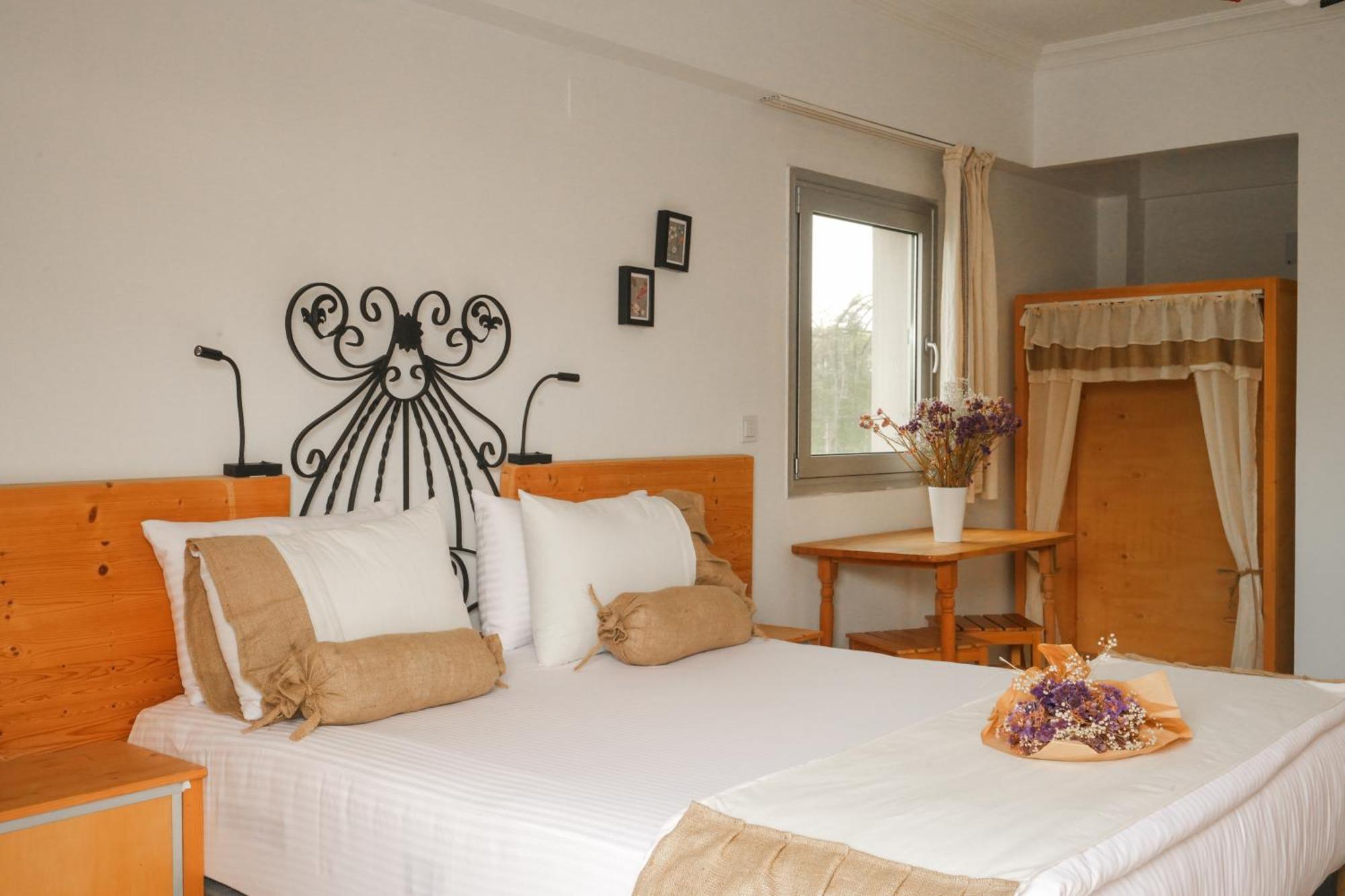 La Vida Otel อูร์ลา ภายนอก รูปภาพ
