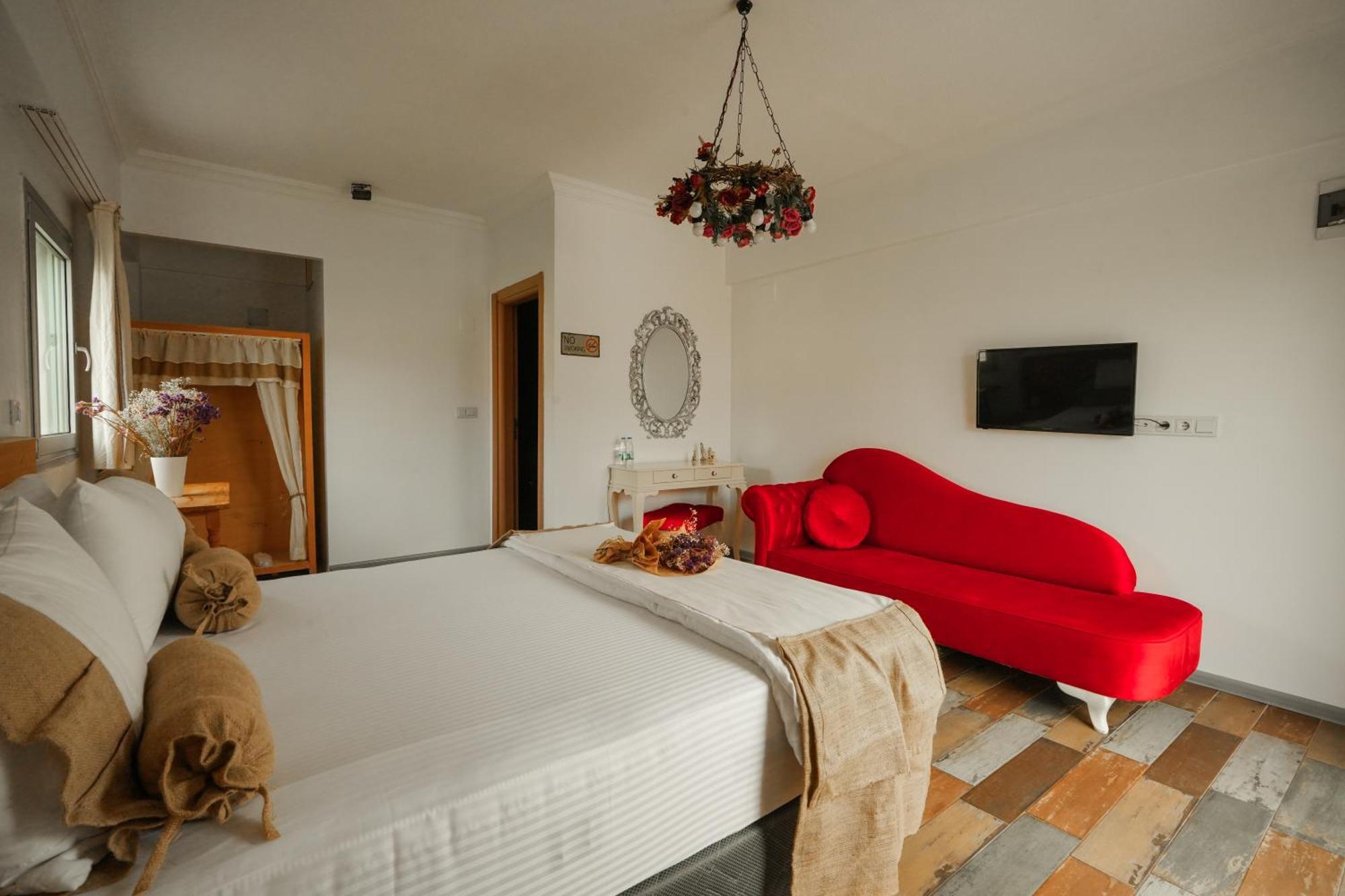 La Vida Otel อูร์ลา ภายนอก รูปภาพ
