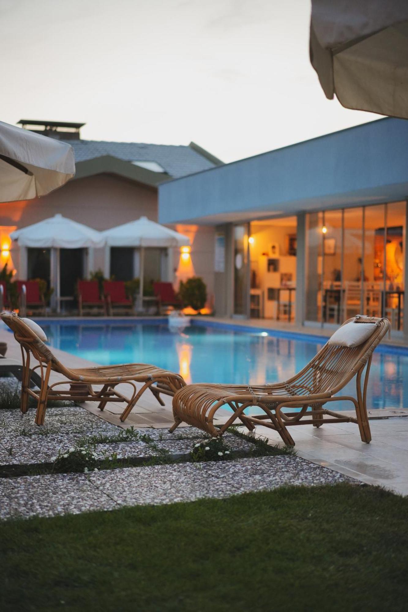 La Vida Otel อูร์ลา ภายนอก รูปภาพ