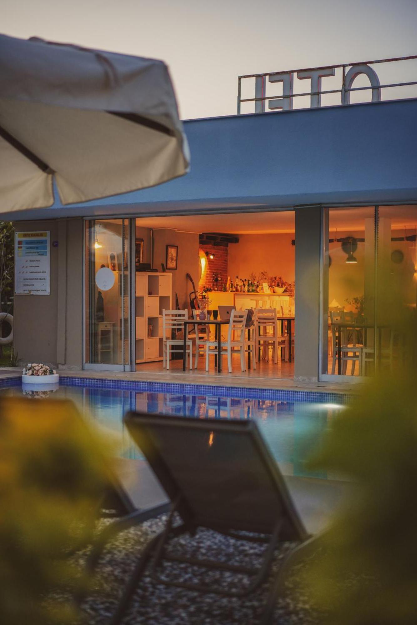 La Vida Otel อูร์ลา ภายนอก รูปภาพ