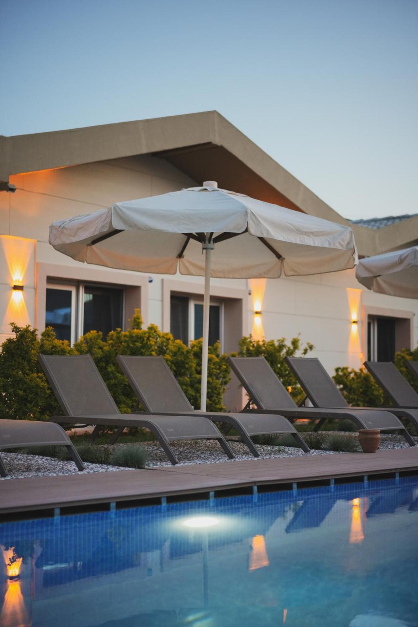 La Vida Otel อูร์ลา ภายนอก รูปภาพ