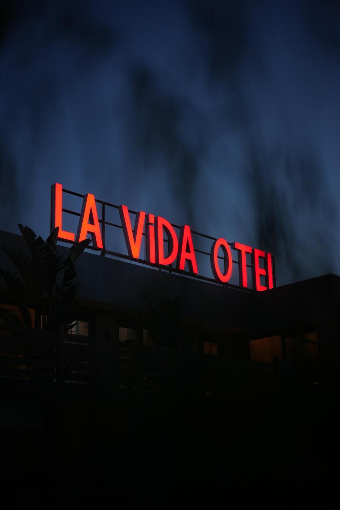 La Vida Otel อูร์ลา ภายนอก รูปภาพ