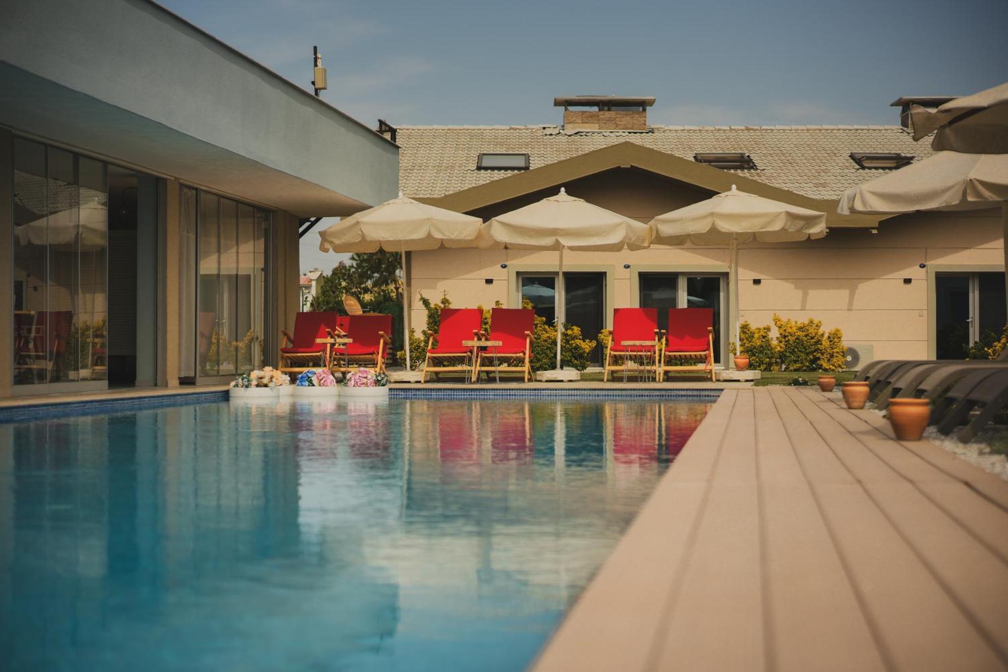 La Vida Otel อูร์ลา ภายนอก รูปภาพ
