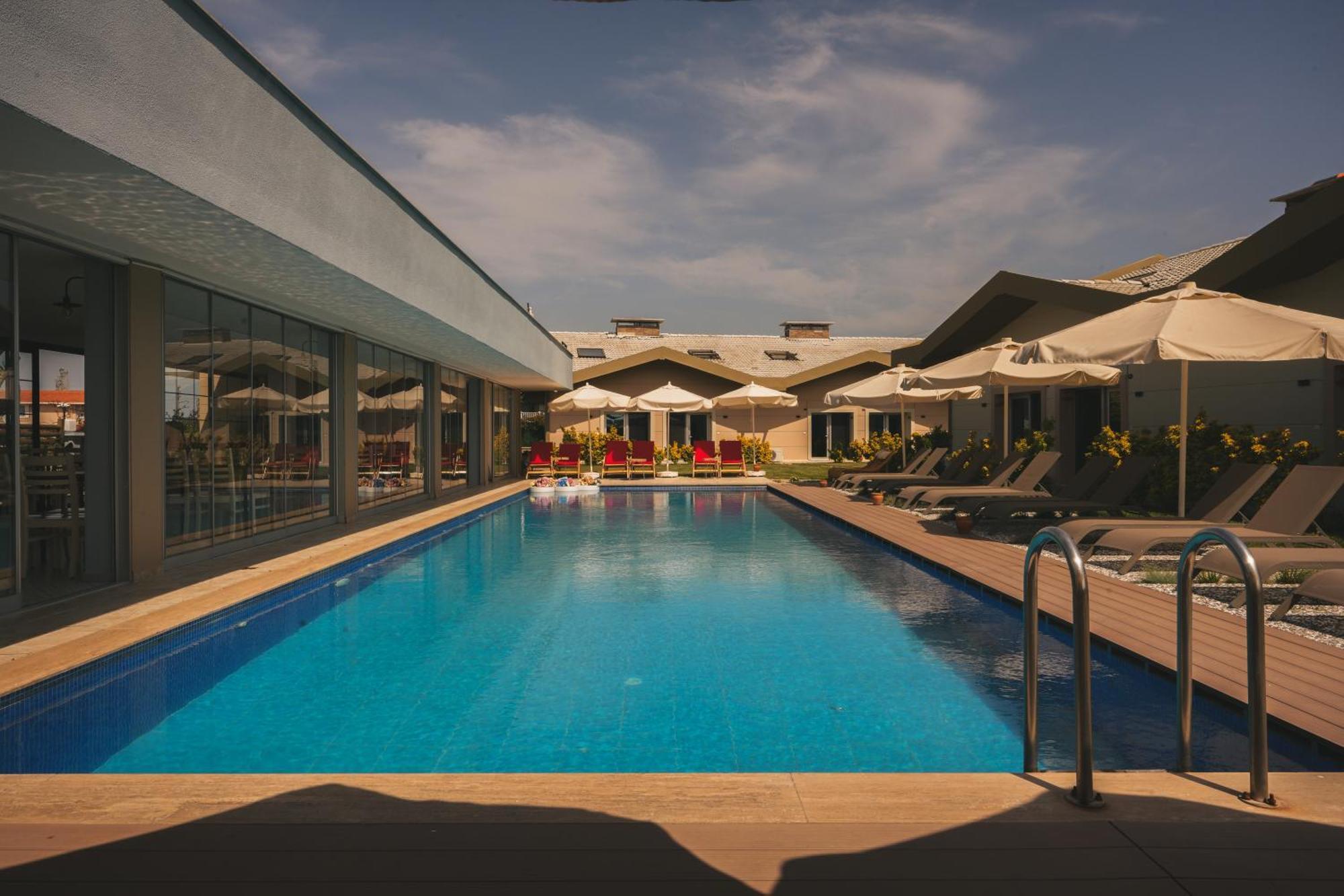 La Vida Otel อูร์ลา ภายนอก รูปภาพ