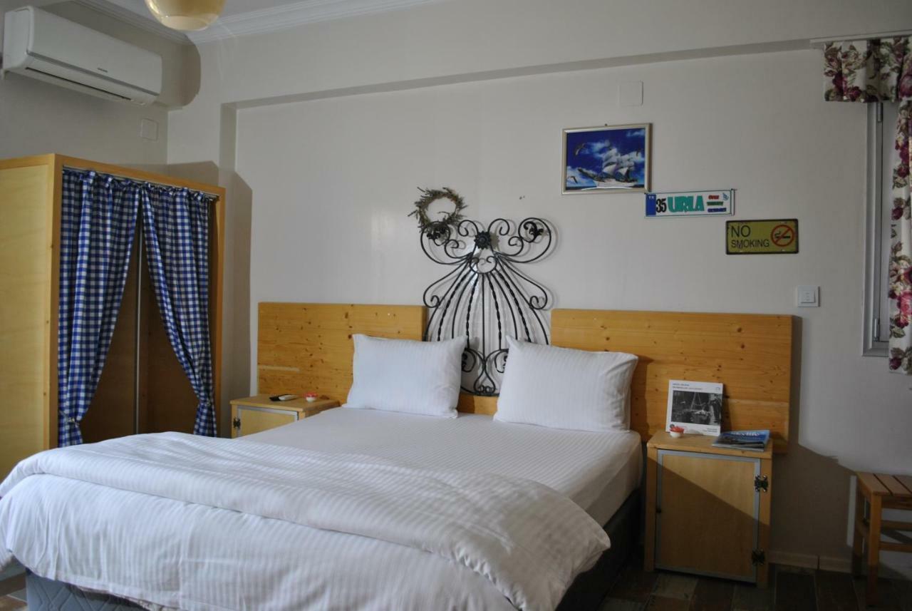 La Vida Otel อูร์ลา ภายนอก รูปภาพ