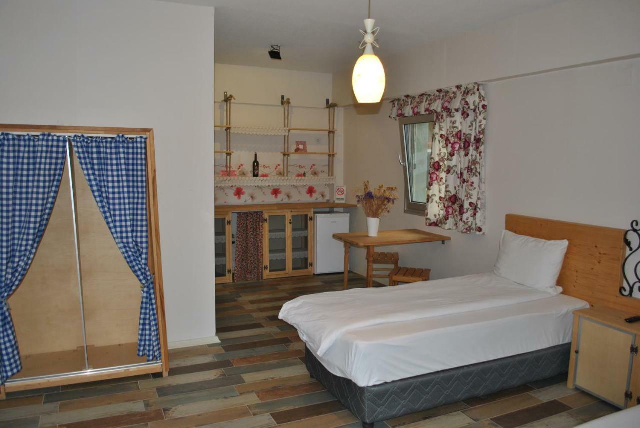 La Vida Otel อูร์ลา ภายนอก รูปภาพ